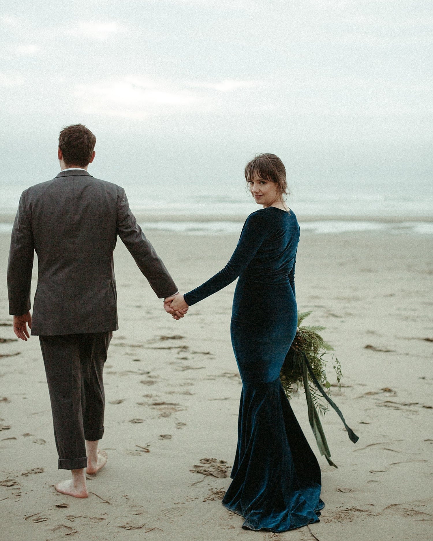 Hug Point Elopement with Moody and Foggy Vibes | Maddy & Chris